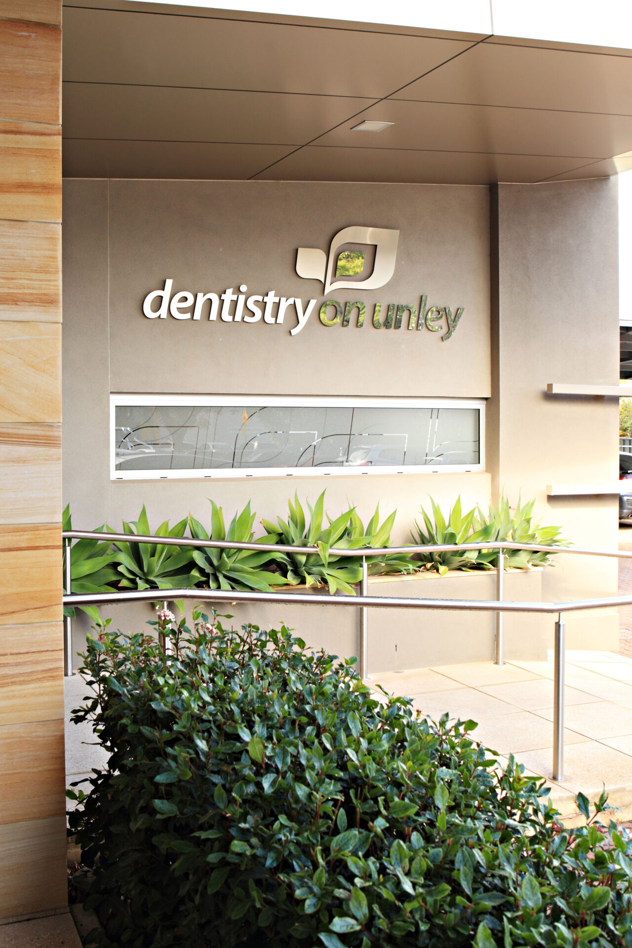 11056 LDA Dentistry On Unley 020813 Mdphoto
